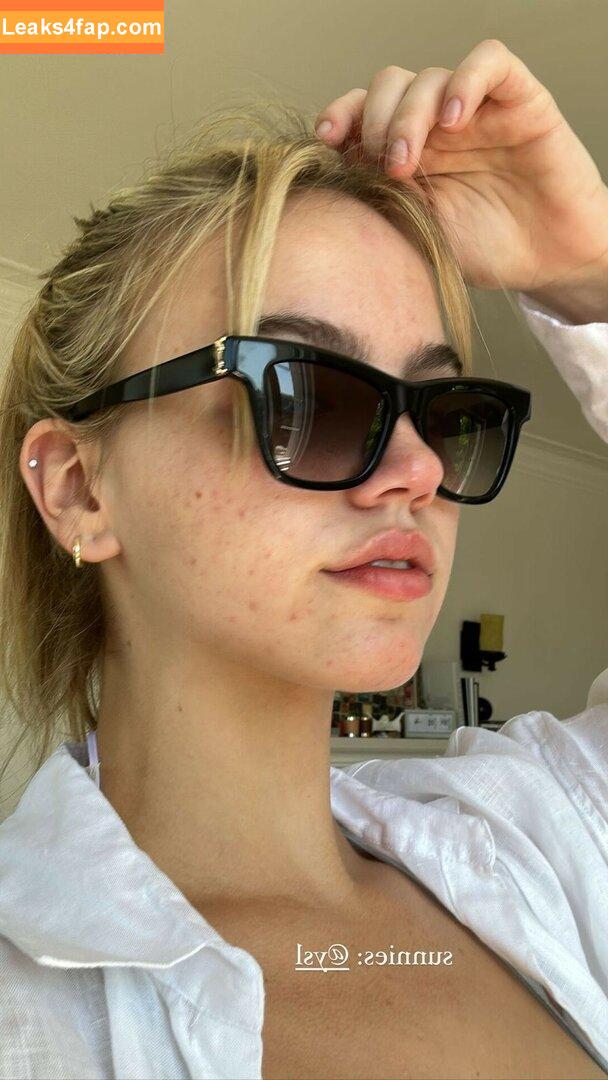 Emma Brooks / emma_brooks / emmabrooks / emmabrooksmcallister leaked photo photo #0136