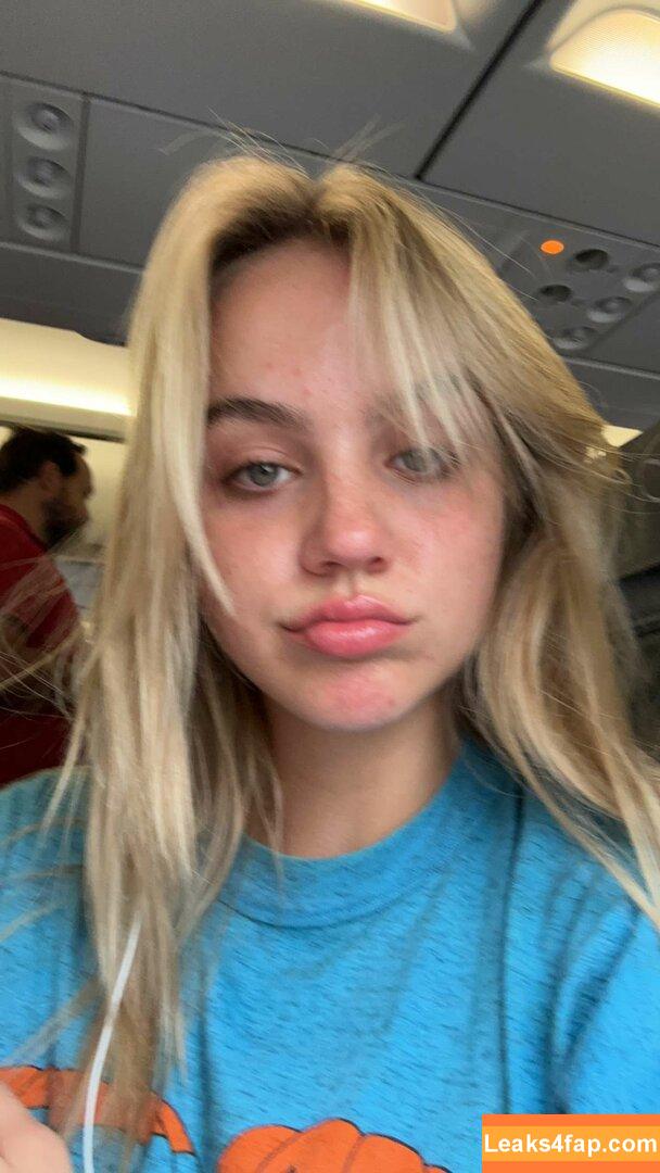 Emma Brooks / emma_brooks / emmabrooks leaked photo photo #0195