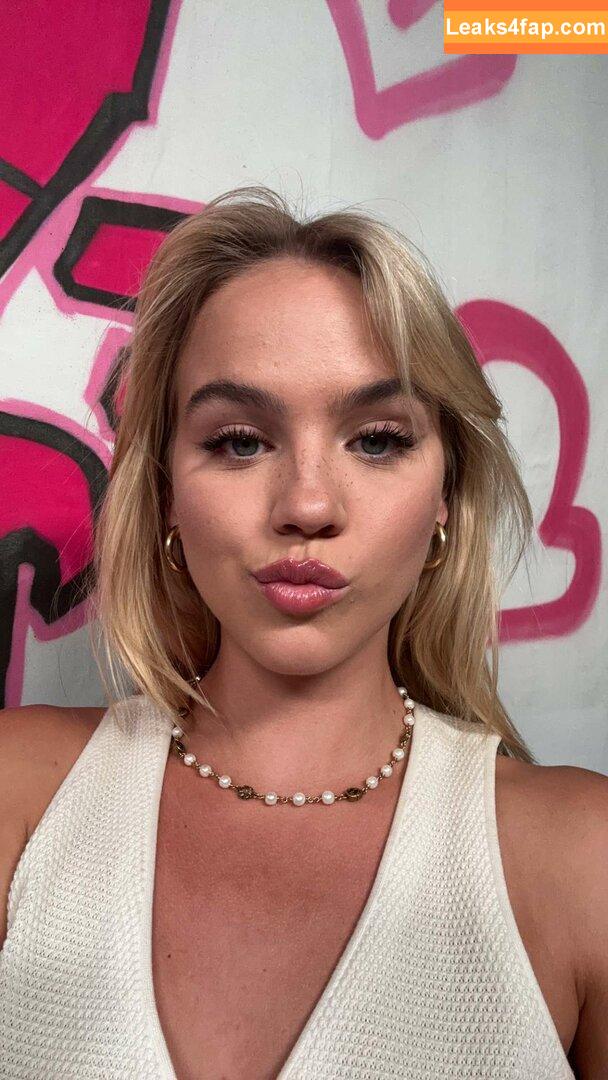 Emma Brooks / emma_brooks / emmabrooks leaked photo photo #0200