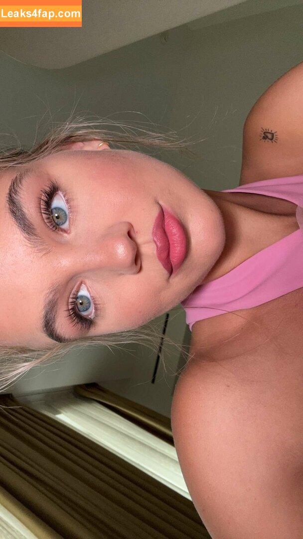 Emma Brooks / emma_brooks / emmabrooks leaked photo photo #0222