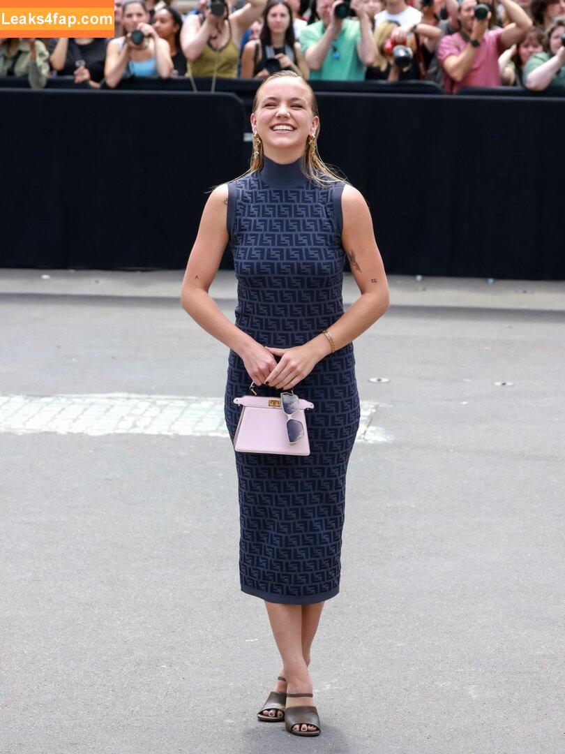 Emma Brooks / emma_brooks / emmabrooks leaked photo photo #0224