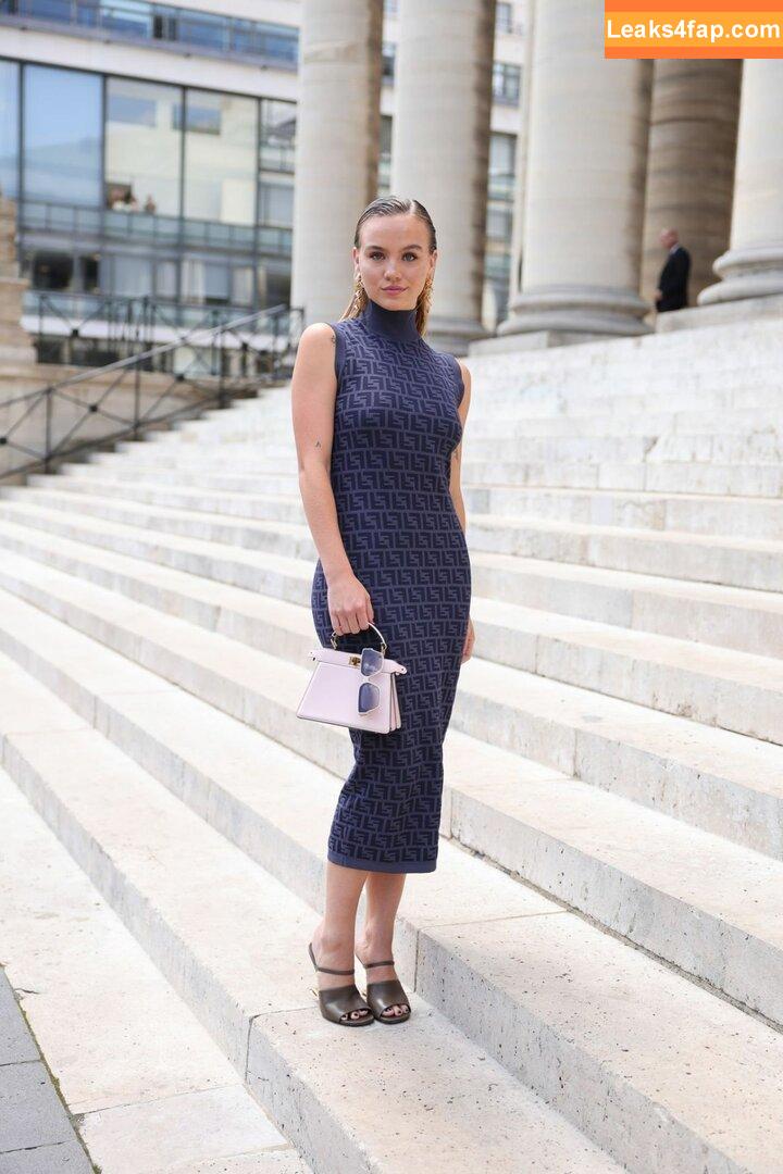 Emma Brooks / emma_brooks / emmabrooks leaked photo photo #0234