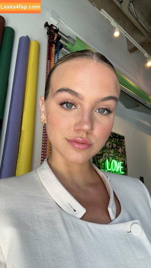 Emma Brooks / emma_brooks / emmabrooks leaked photo photo #0259