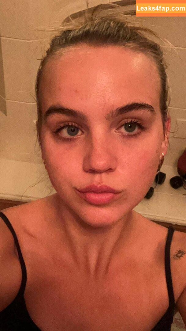 Emma Brooks / emma_brooks / emmabrooks leaked photo photo #0272