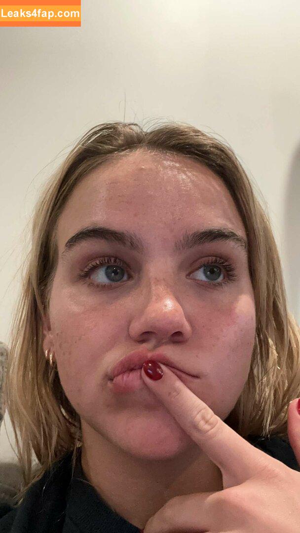 Emma Brooks / emma_brooks / emmabrooks leaked photo photo #0324