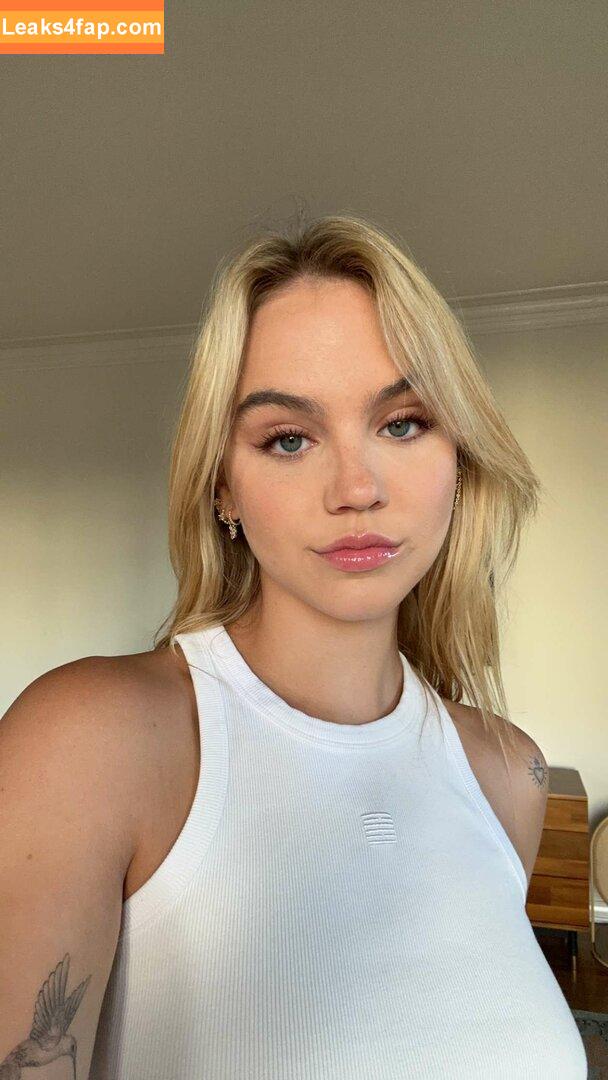 Emma Brooks / emma_brooks / emmabrooks leaked photo photo #0424