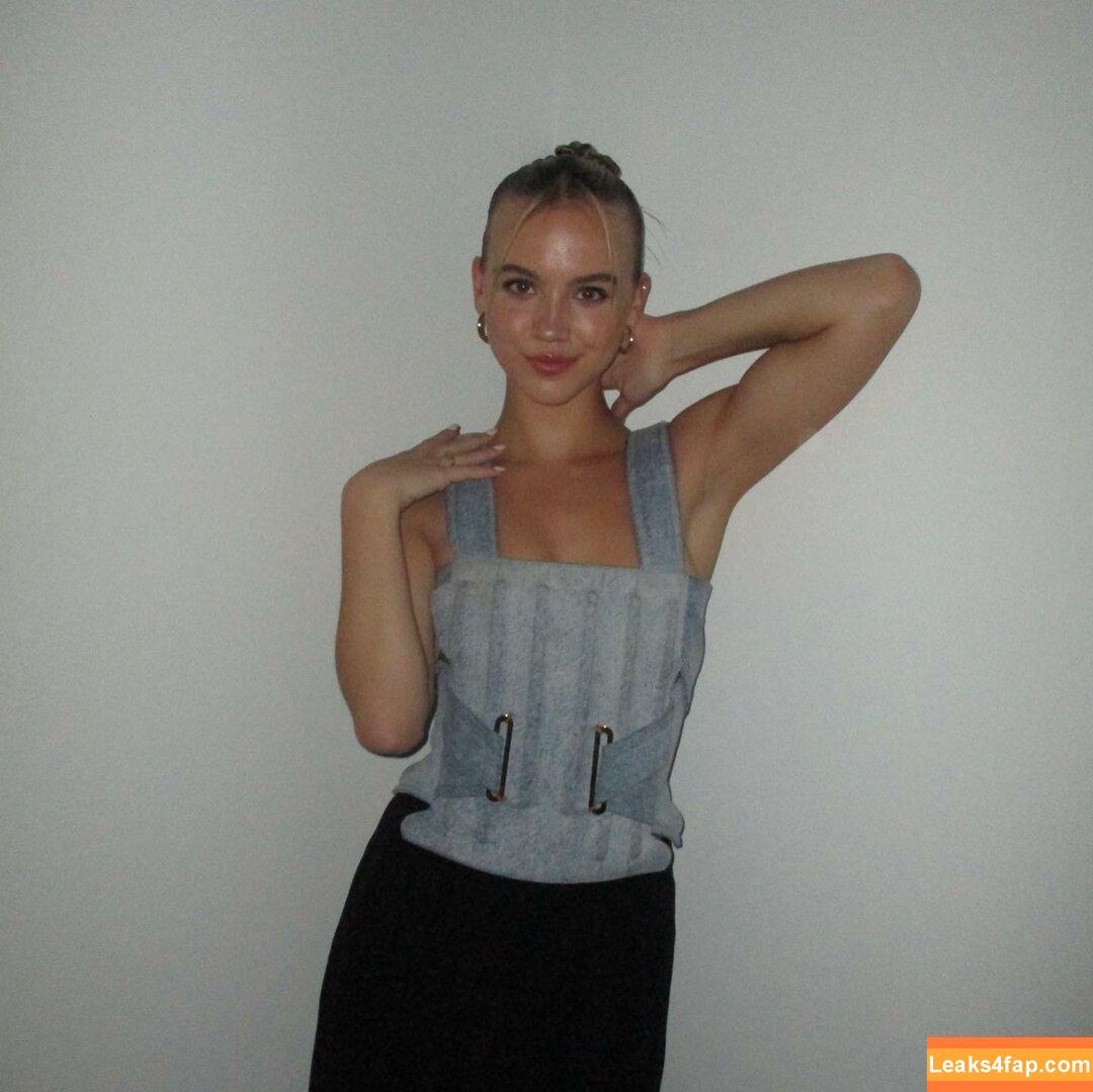 Emma Brooks / emma_brooks / emmabrooks leaked photo photo #0448