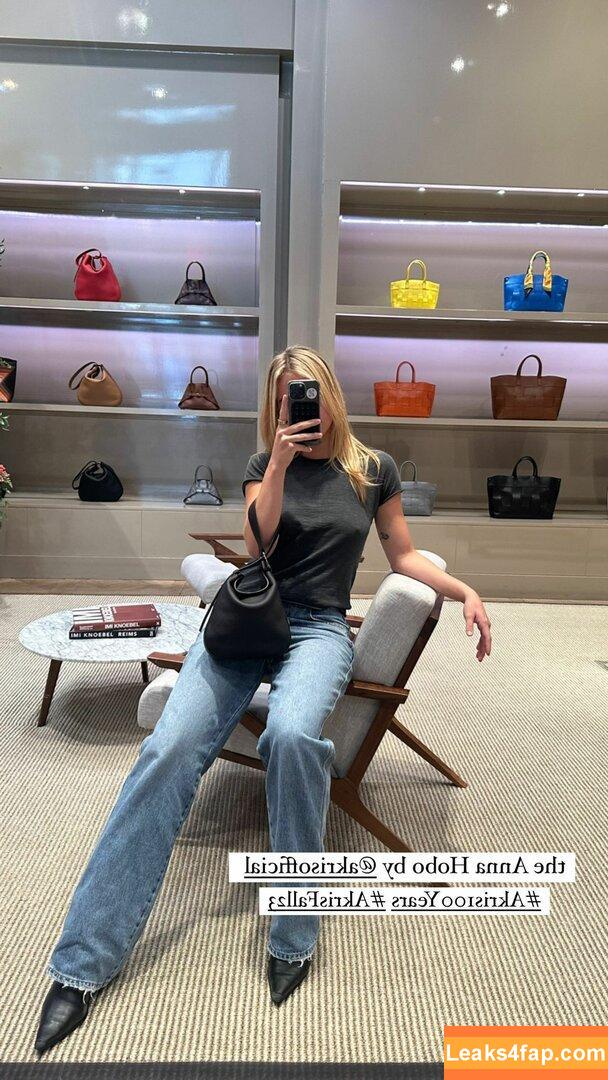 Emma Brooks / emma_brooks / emmabrooks leaked photo photo #0474