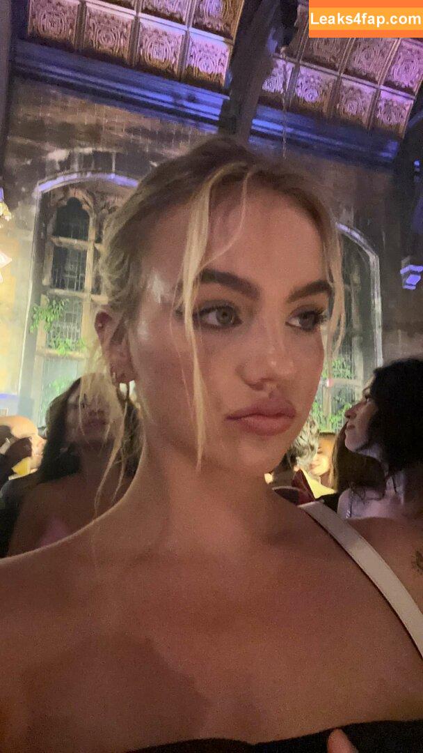 Emma Brooks / emma_brooks / emmabrooks leaked photo photo #0522