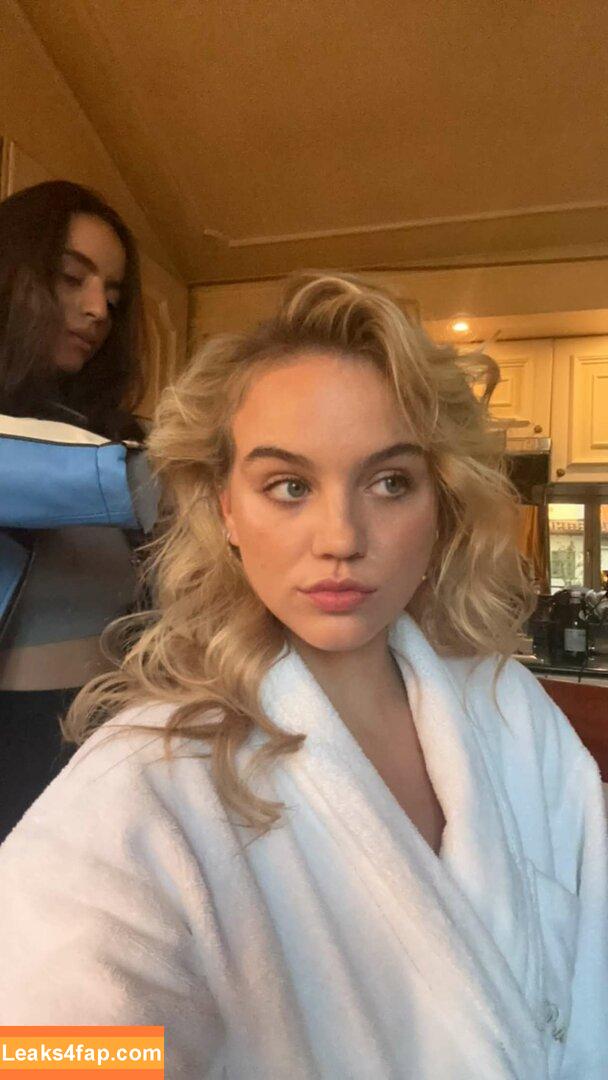 Emma Brooks / emma_brooks / emmabrooks leaked photo photo #0575