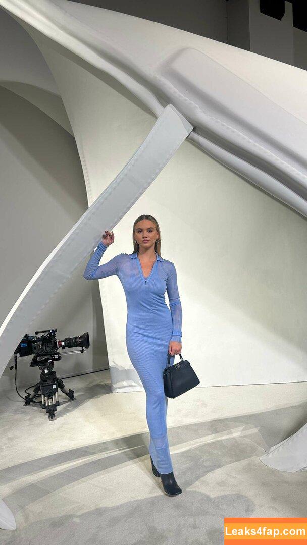 Emma Brooks / emma_brooks / emmabrooks leaked photo photo #0592