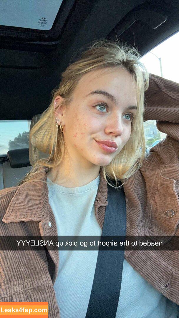 Emma Brooks / emma_brooks / emmabrooks leaked photo photo #0633