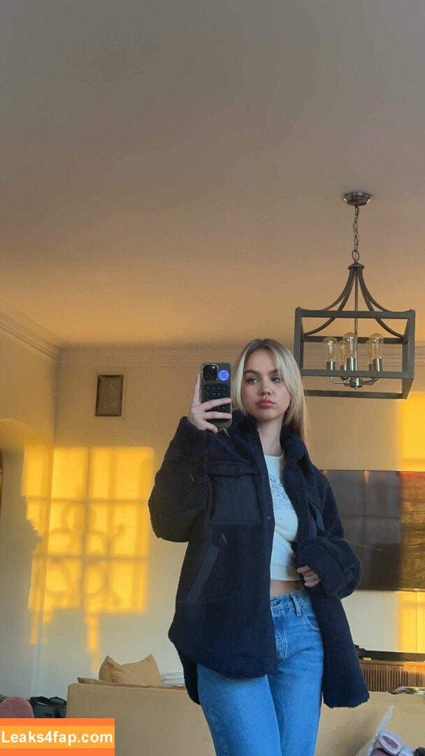 Emma Brooks / emma_brooks / emmabrooks leaked photo photo #0693