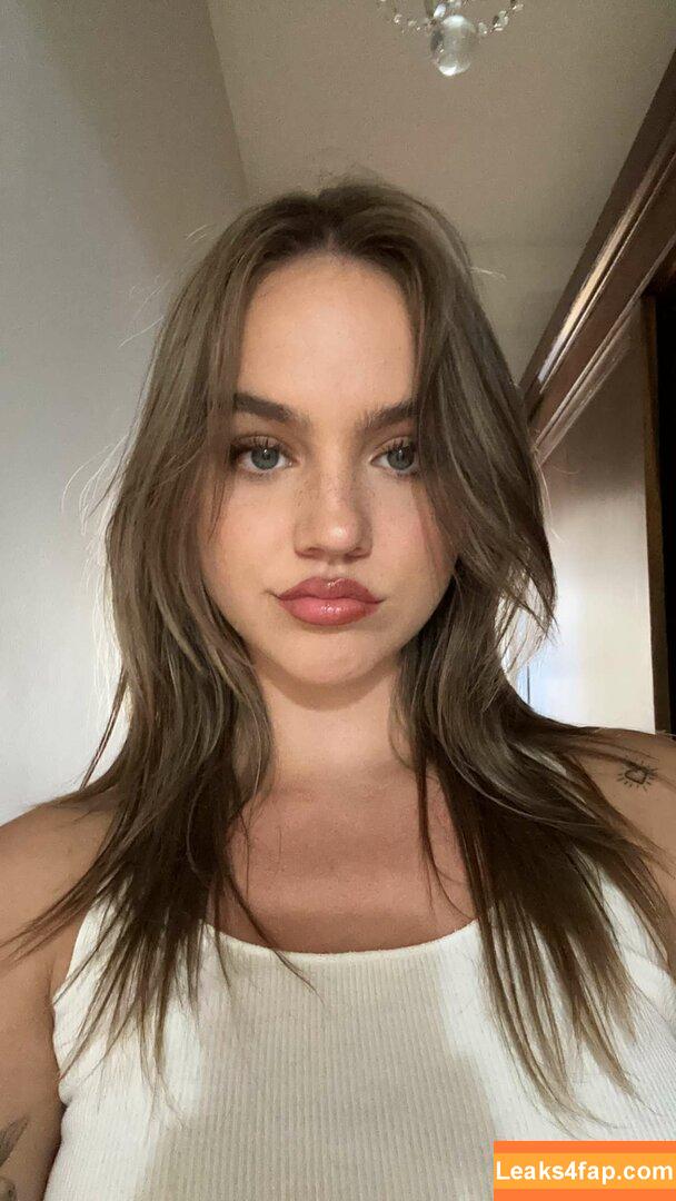 Emma Brooks / emma_brooks / emmabrooks leaked photo photo #0714