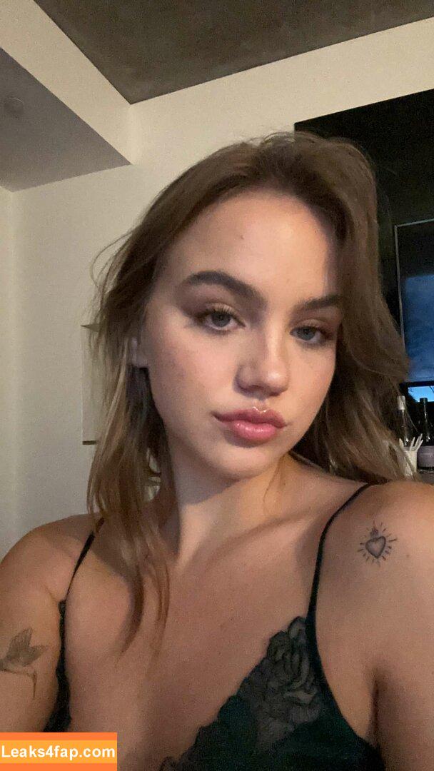 Emma Brooks / emma_brooks / emmabrooks leaked photo photo #0724