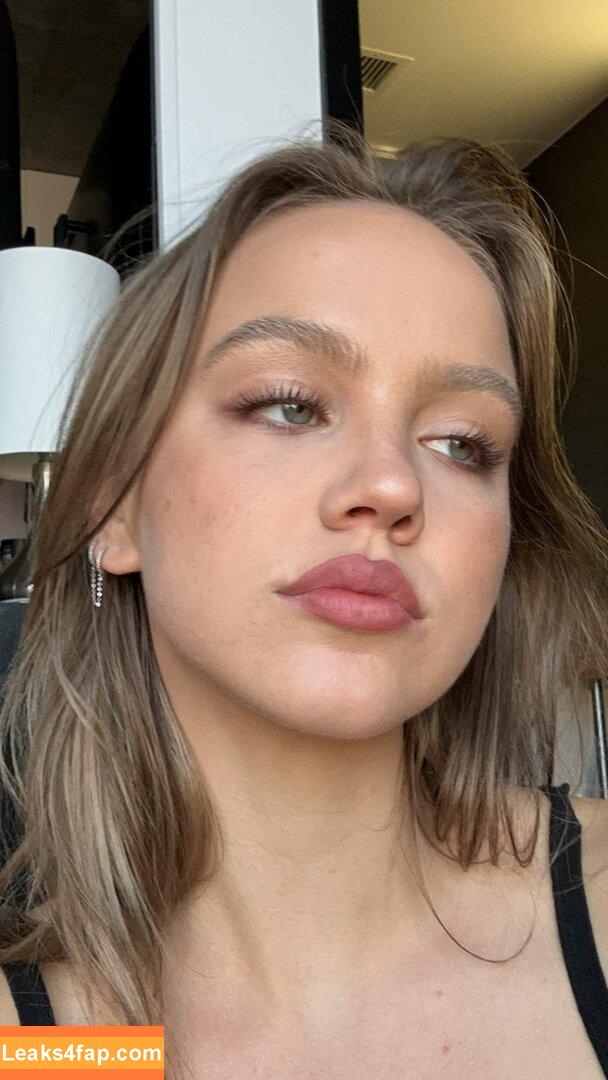 Emma Brooks / emma_brooks / emmabrooks leaked photo photo #0753