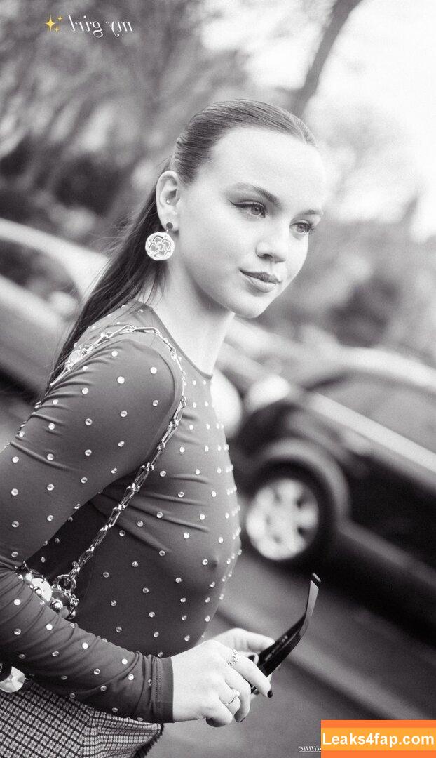 Emma Brooks / emma_brooks / emmabrooks leaked photo photo #0903