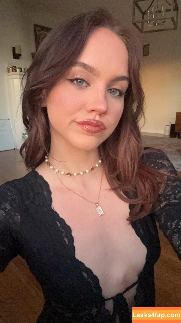 Emma Brooks / emma_brooks / emmabrooks leaked photo photo #0927