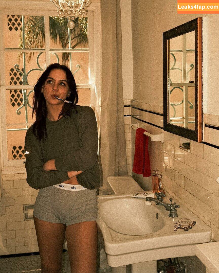 Emma Brooks / emma_brooks / emmabrooks leaked photo photo #0929