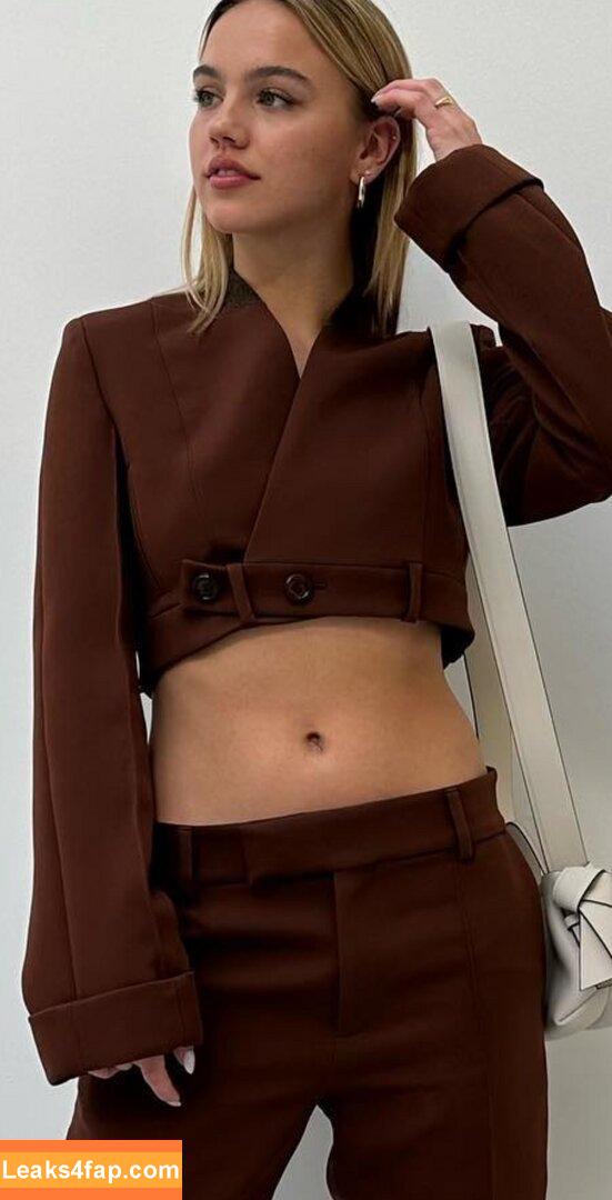 Emma Brooks / emma_brooks / emmabrooks leaked photo photo #0949