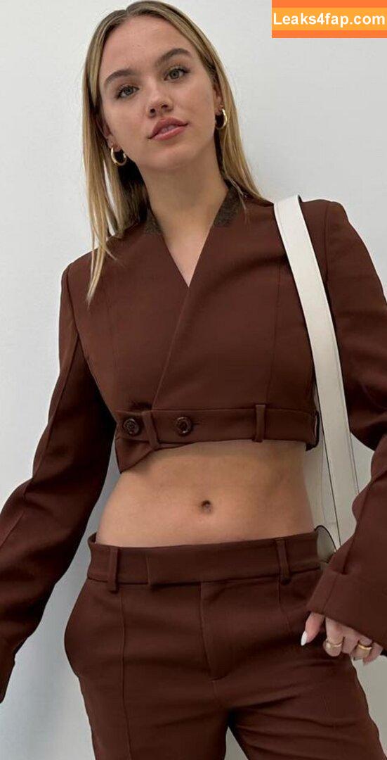 Emma Brooks / emma_brooks / emmabrooks leaked photo photo #0950