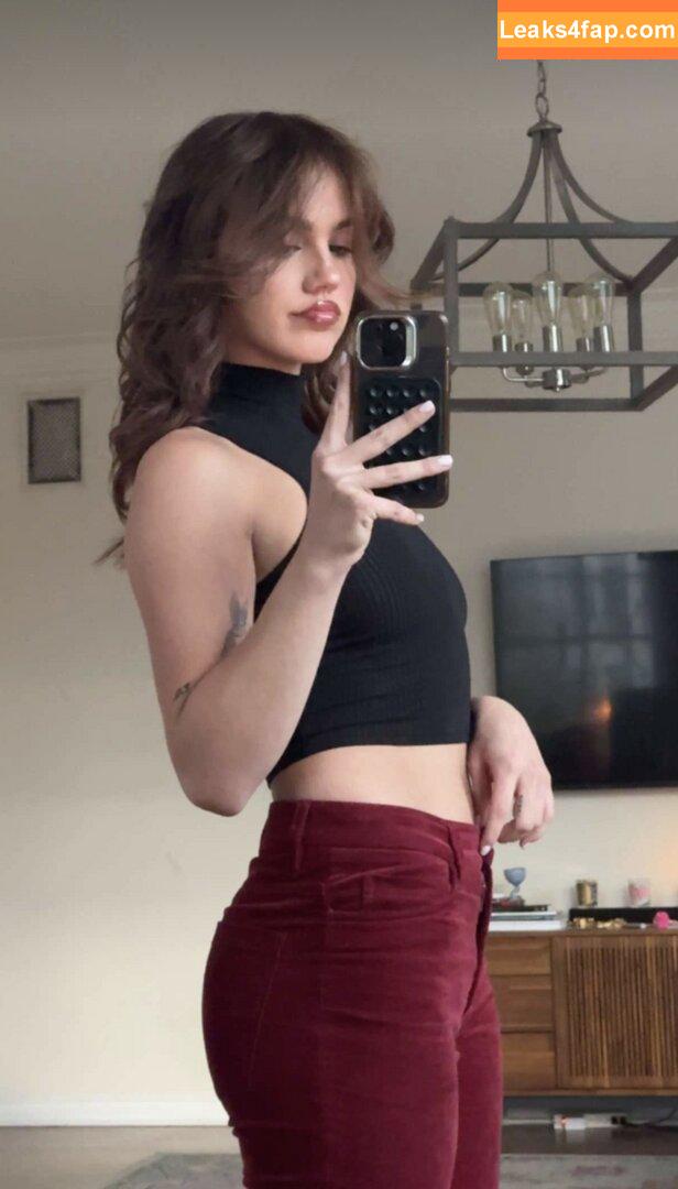 Emma Brooks / emma_brooks / emmabrooks leaked photo photo #0980