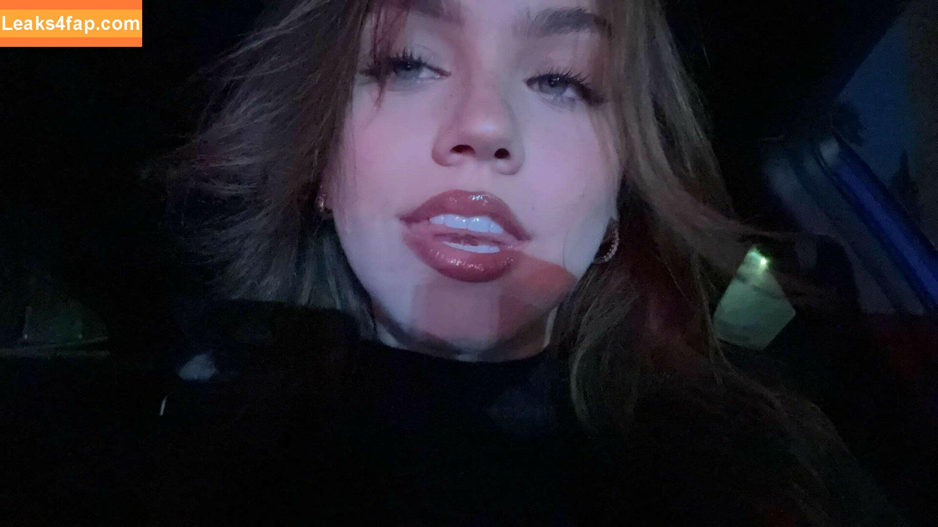 Emma Brooks / emma_brooks / emmabrooks leaked photo photo #0985