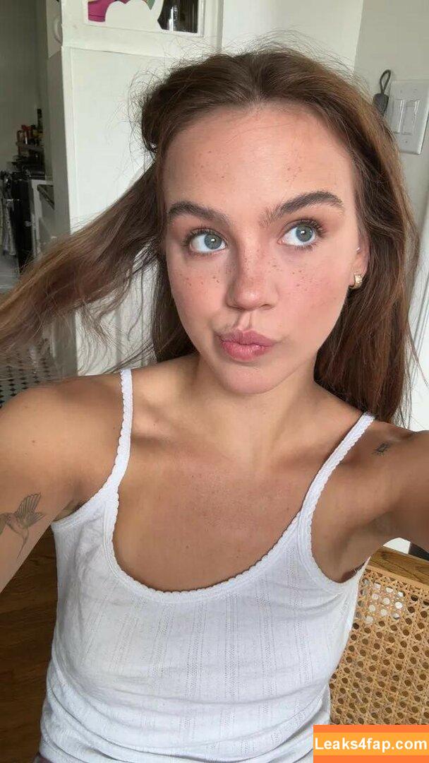 Emma Brooks / emma_brooks / emmabrooks leaked photo photo #0995