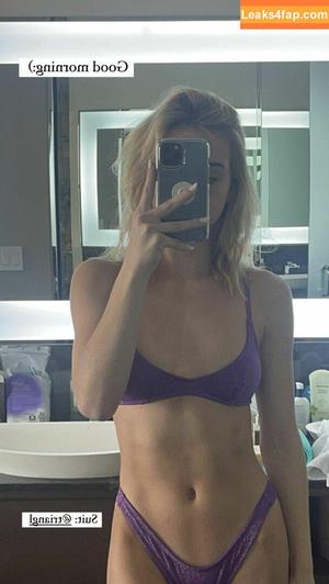 Emma Brooks photo #0001