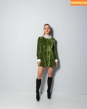 Emma Brooks photo #0106