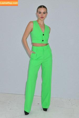 Emma Brooks photo #0110