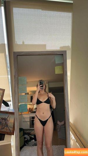 Emma Brooks photo #0158