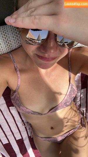 Emma Brooks photo #0185