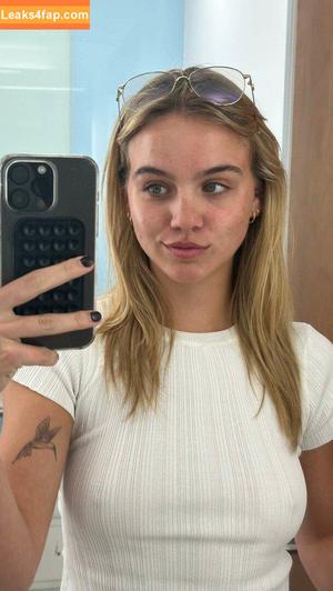 Emma Brooks photo #0266