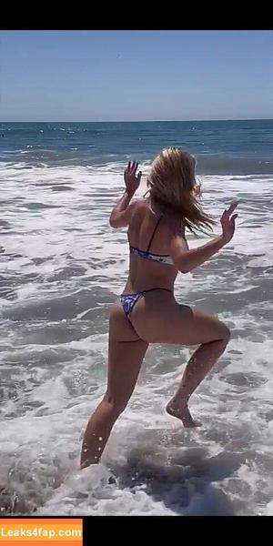 Emma Brooks photo #0296