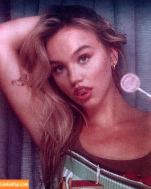 Emma Brooks photo #0316