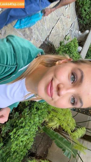 Emma Brooks photo #0366