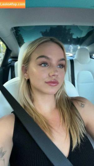 Emma Brooks photo #0414