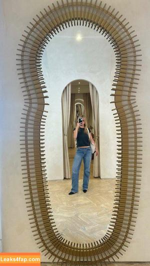 Emma Brooks photo #0471