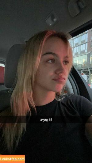 Emma Brooks photo #0493