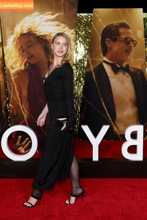 Emma Brooks photo #0505