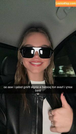 Emma Brooks photo #0573