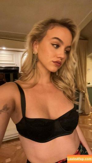 Emma Brooks photo #0600