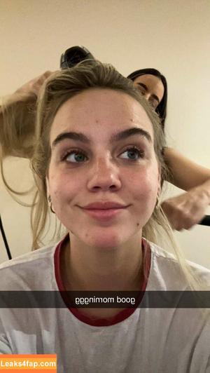 Emma Brooks photo #0620