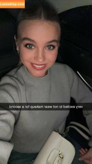 Emma Brooks photo #0625