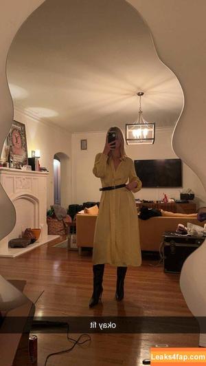 Emma Brooks photo #0635