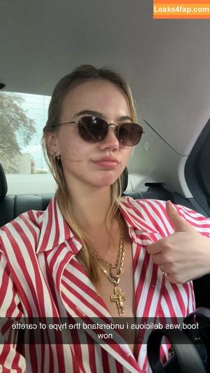 Emma Brooks photo #0654