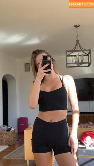 Emma Brooks photo #0713