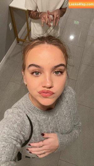 Emma Brooks photo #0750