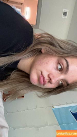 Emma Brooks photo #0755